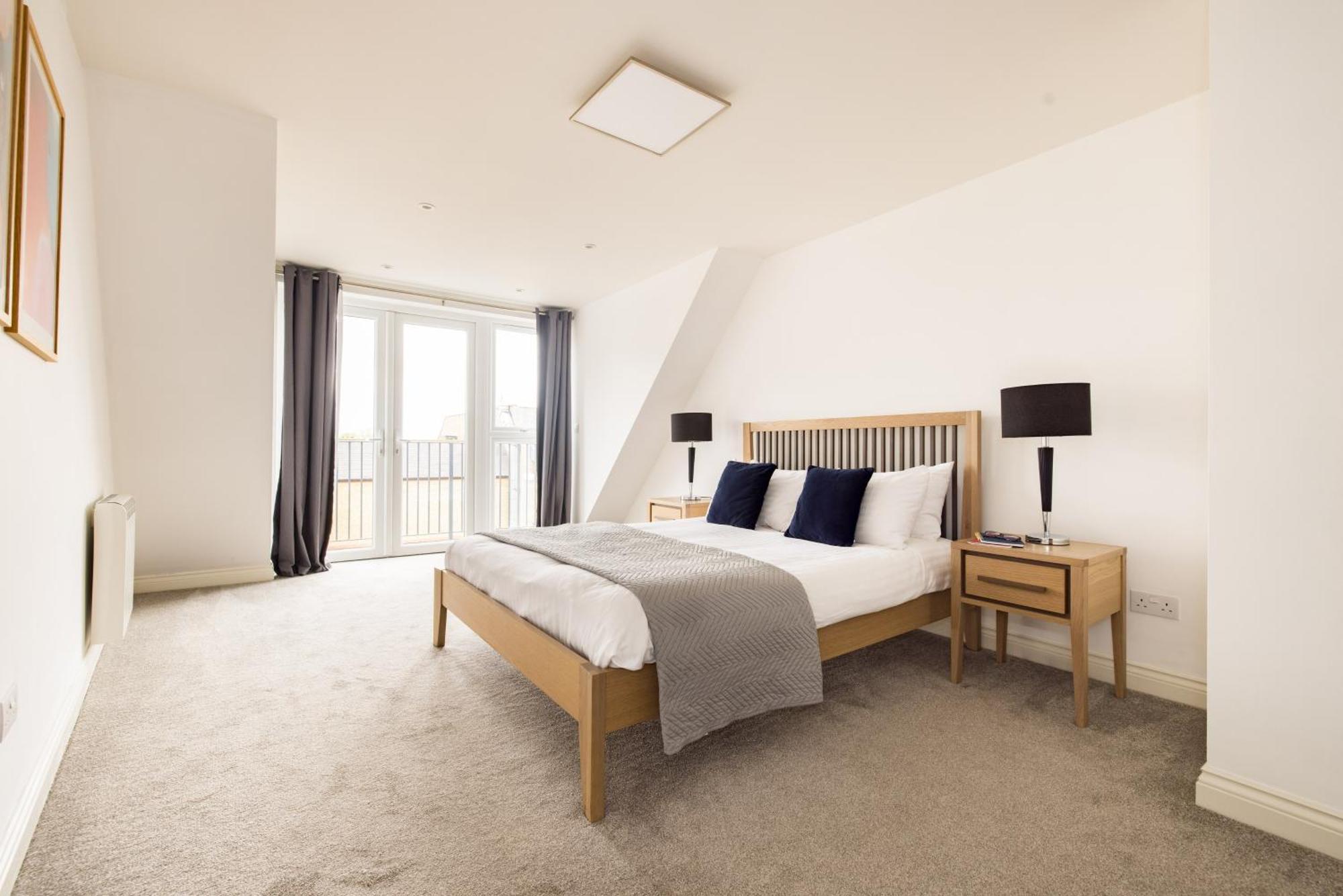 Charles Hope Staines Centre Apartment Bagian luar foto
