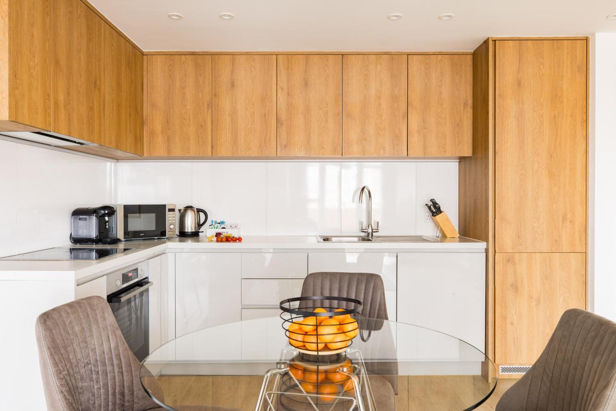 Charles Hope Staines Centre Apartment Bagian luar foto