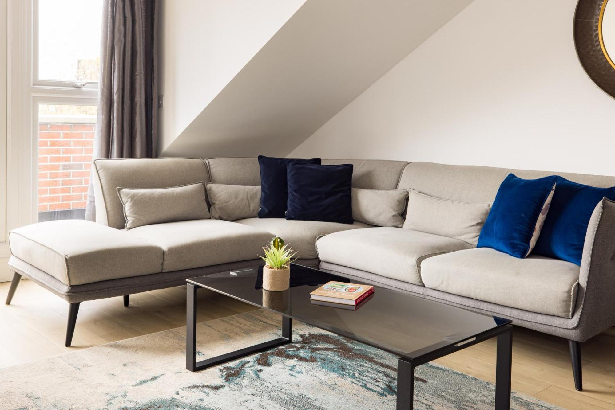 Charles Hope Staines Centre Apartment Bagian luar foto